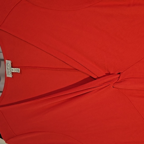 Dress - Picture 2 of 3